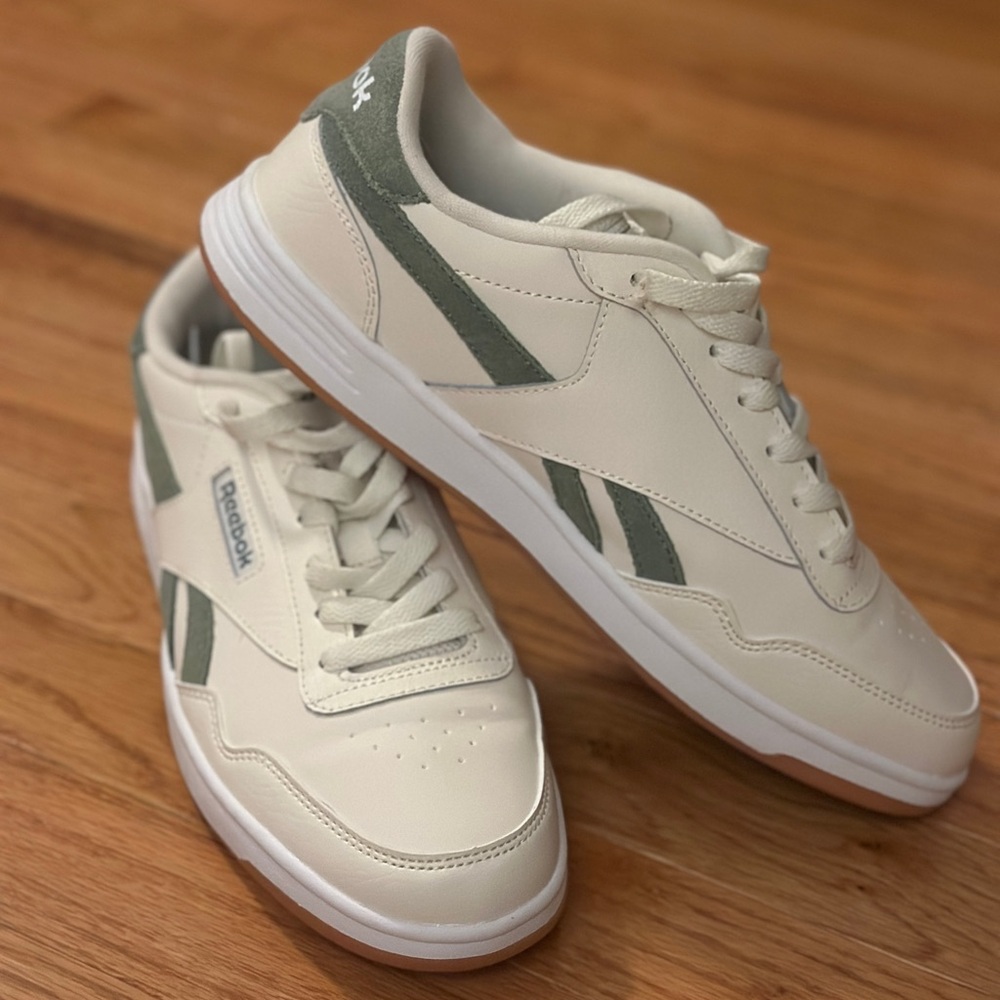 Reebok casual sneakers